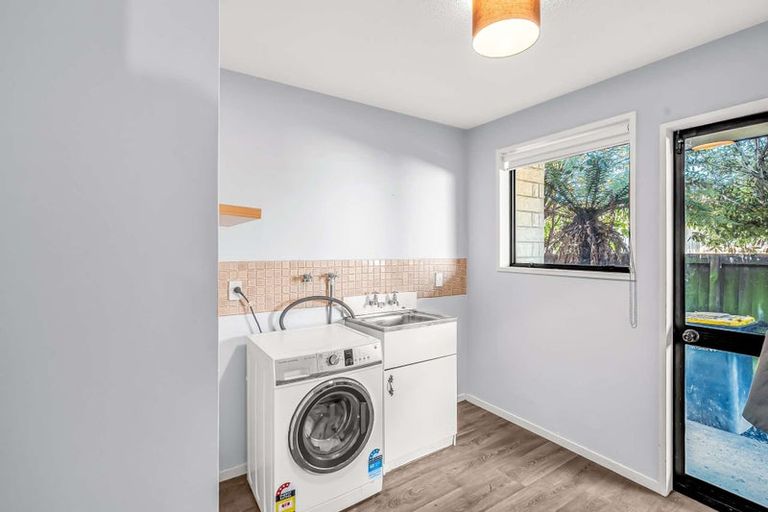 Photo of property in 23 Freebairn Street, Redwood, Christchurch, 8051