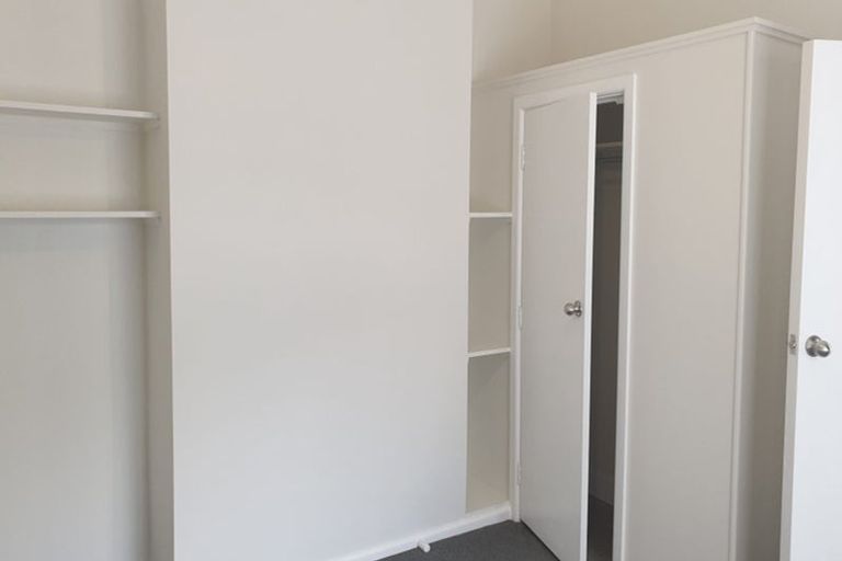 Photo of property in 19 Main Street, Hospital Hill, Napier, 4110