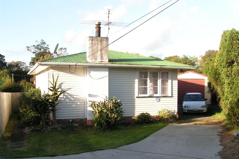 Photo of property in 8 Serjeant Street, Henderson, Auckland, 0612