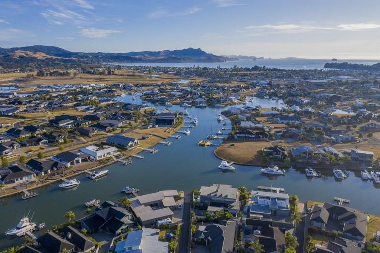 Photo of property in 43 Aquila Drive, Whitianga, 3510