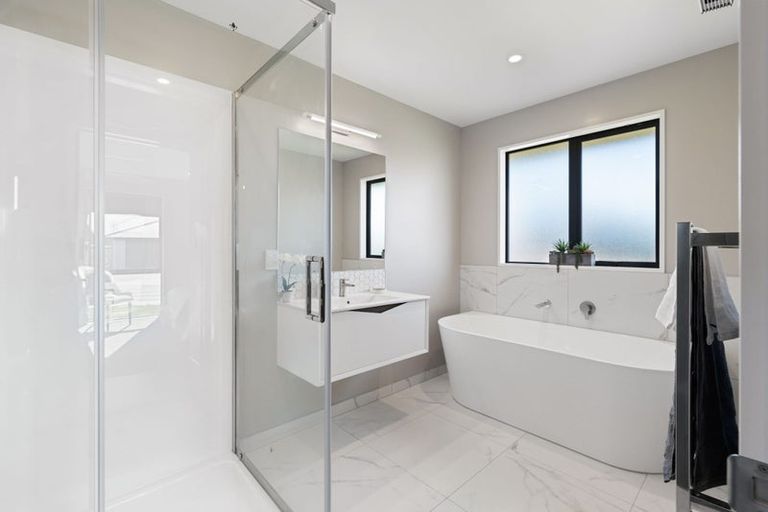 Photo of property in 2 Kotua Street, Woodend, 7610