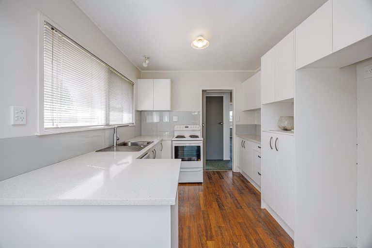 Photo of property in 3/66 Great South Road, Papakura, 2110