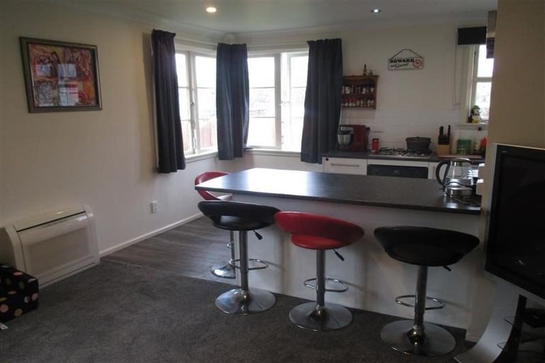 Photo of property in 16 Dunarnan Street, Avonside, Christchurch, 8061