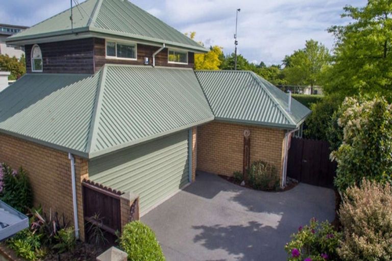Photo of property in 6b Kelson Lane, Ilam, Christchurch, 8041