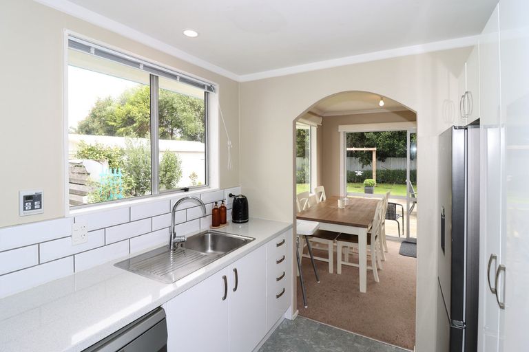 Photo of property in 22 Kupe Drive, Carterton, 5713