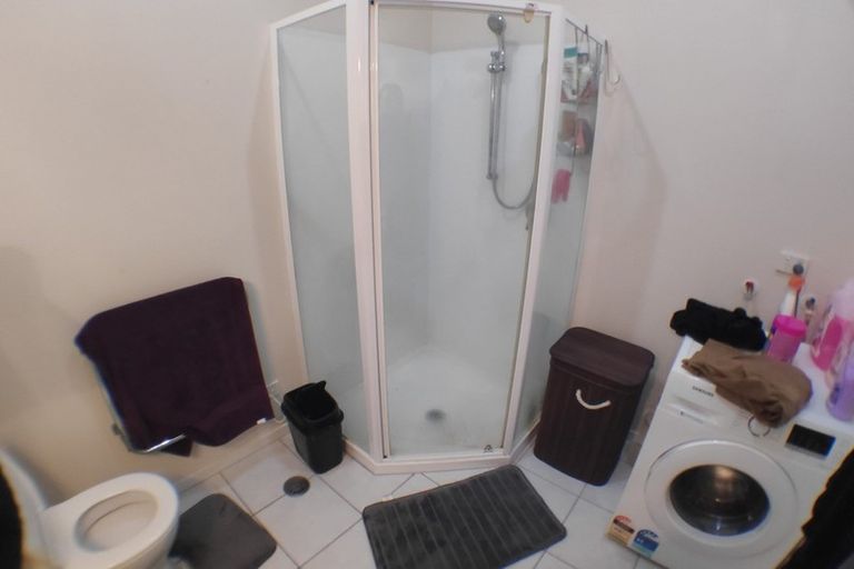 Photo of property in 1/206 Manuka Road, Bayview, Auckland, 0629