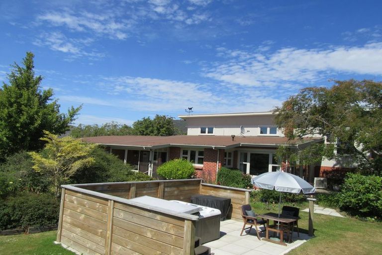 Photo of property in 82 Point Bush Road, Waimate, 7979