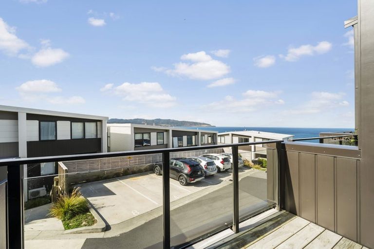 Photo of property in 15/52 High Street, Island Bay, Wellington, 6023