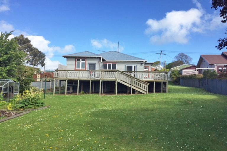 Photo of property in 35 Mersey Street, South Hill, Oamaru, 9400