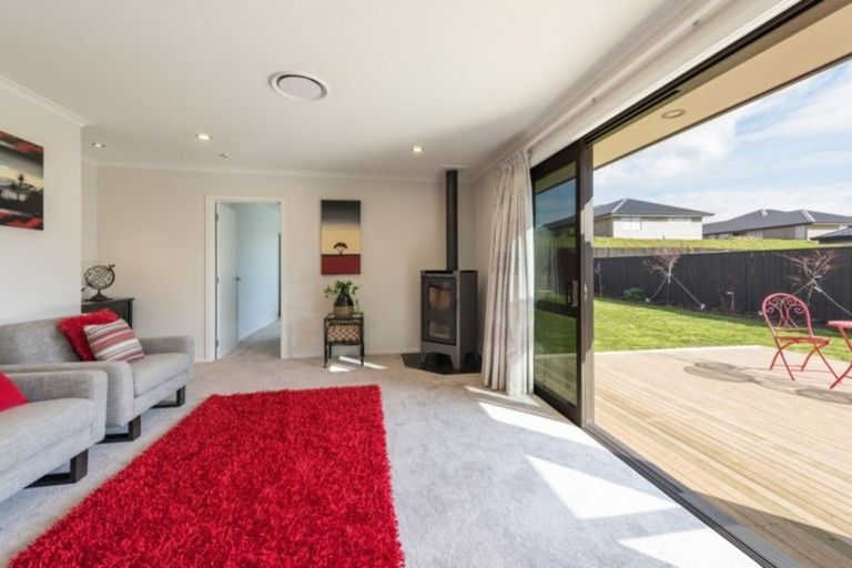 Photo of property in 16 Woolshed Drive, Stoke, Nelson, 7011