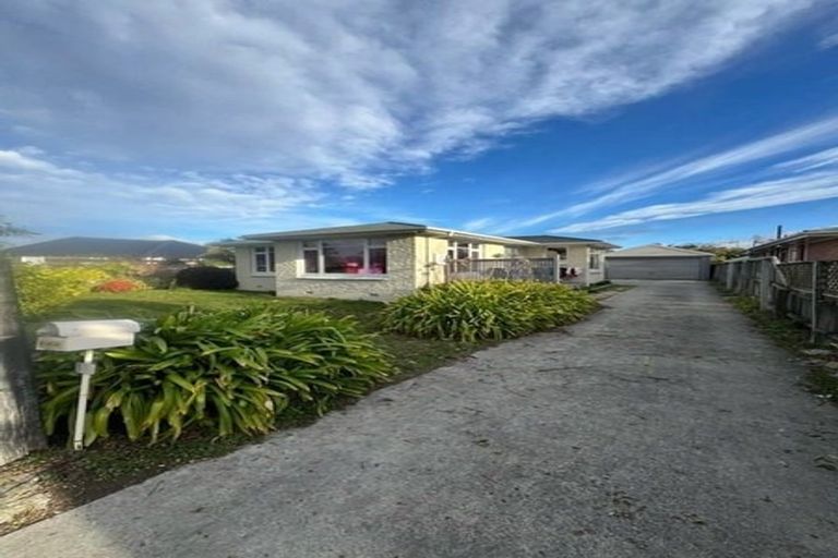 Photo of property in 85 Memorial Avenue, Ilam, Christchurch, 8053