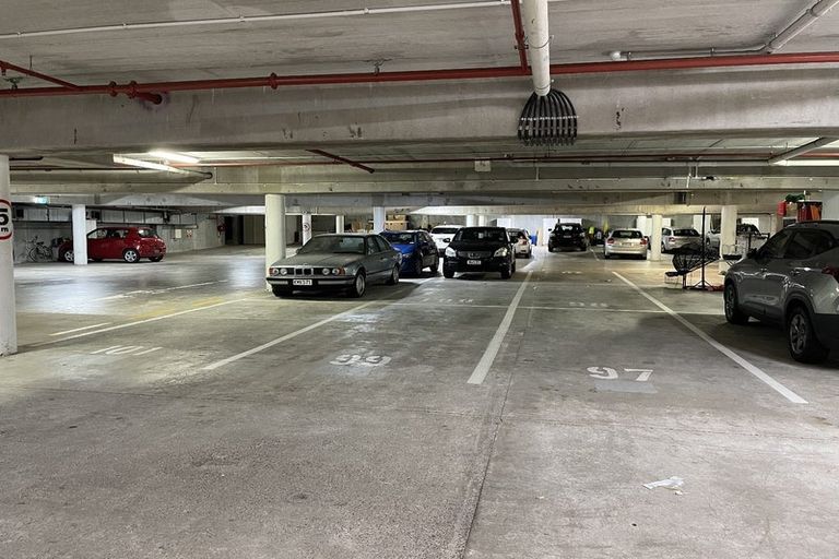 Photo of property in 2c/7-11 Bute Road, Browns Bay, Auckland, 0630