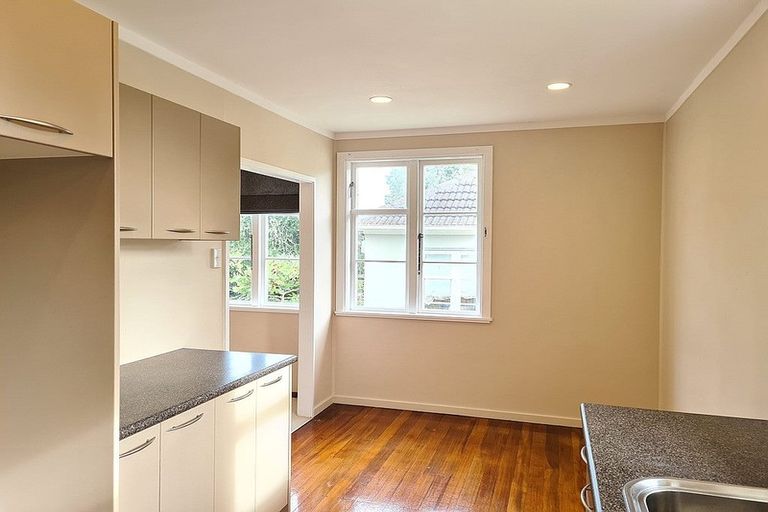 Photo of property in 9 Kapua Street, Meadowbank, Auckland, 1072