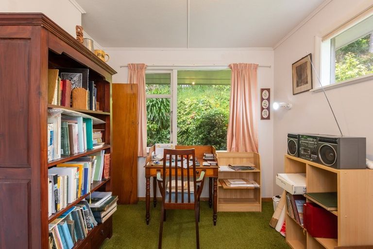 Photo of property in 44 Acheron Road, Paremata, Porirua, 5026