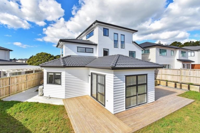 Photo of property in 25 Drumbuoy Drive, Flat Bush, Auckland, 2019
