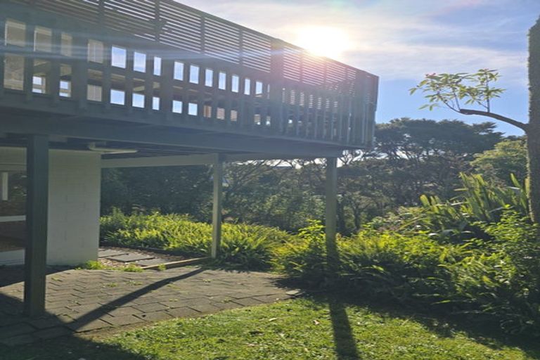 Photo of property in 7 Tranquil Glade, Hillcrest, Auckland, 0627