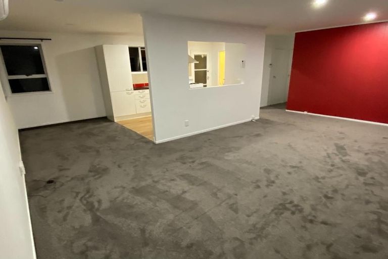 Photo of property in 146 Waimumu Road, Massey, Auckland, 0614