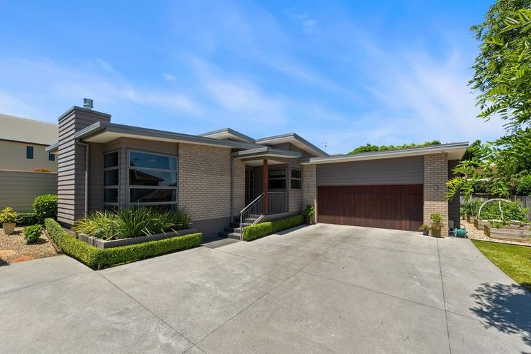 Photo of property in 6 Caversham Drive, Rototuna, Hamilton, 3210