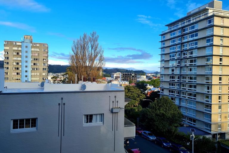 Photo of property in Elms Court Flats, 5/367 The Terrace, Te Aro, Wellington, 6011