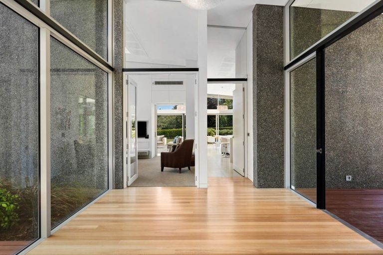 Photo of property in 311 Beacon Point Road, Wanaka, 9305