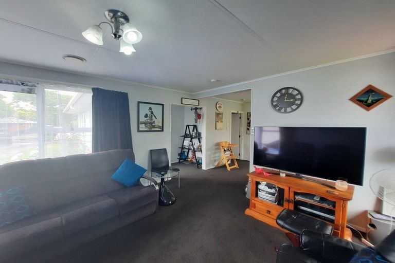 Photo of property in 8 Oban Place, Awapuni, Palmerston North, 4412