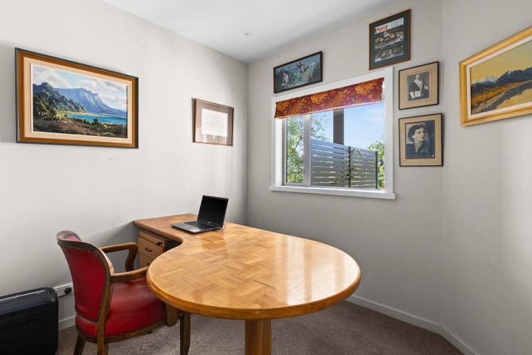 Photo of property in 14 Spur Road, Havelock North, 4130
