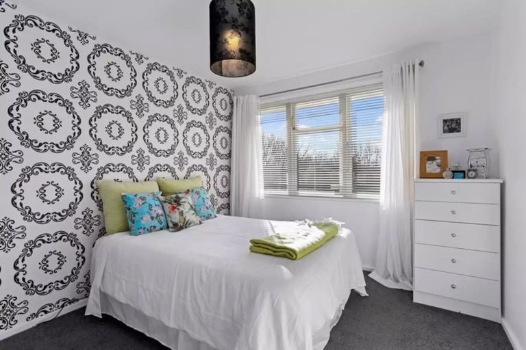 Photo of property in 1 Tompkins Lane, Burwood, Christchurch, 8061