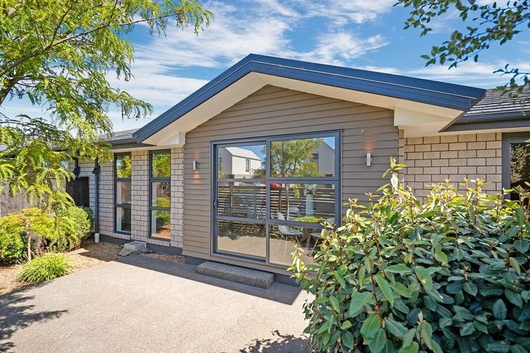 Photo of property in 53b Grafton Street, Waltham, Christchurch, 8011