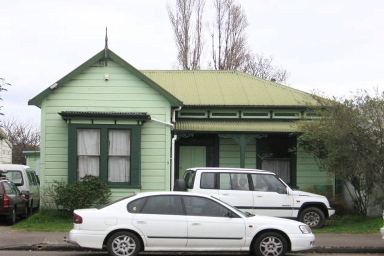 Photo of property in 8 Bourke Street, Palmerston North, 4410