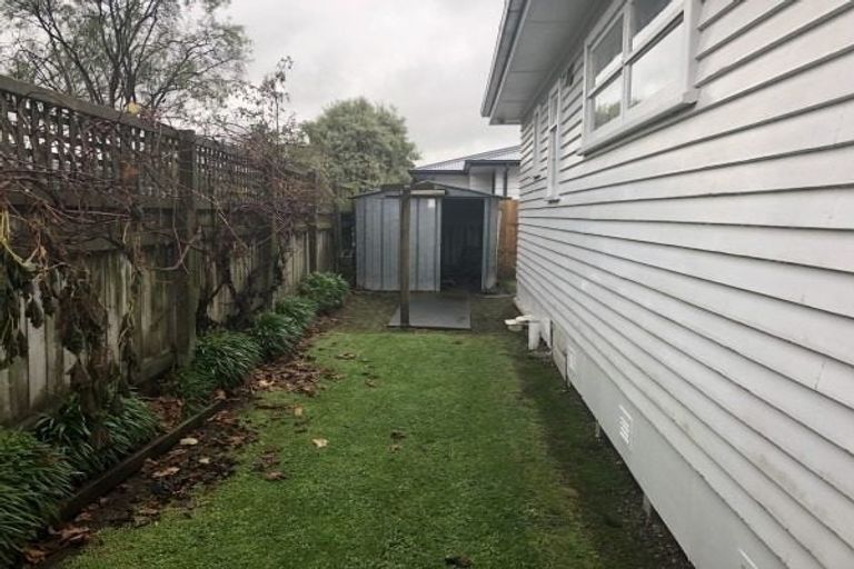 Photo of property in 15a Limbrick Street, Terrace End, Palmerston North, 4410