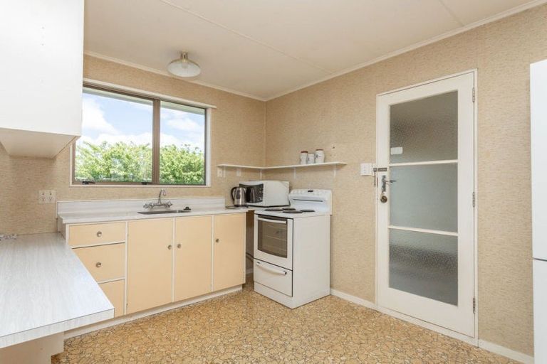 Photo of property in 28 Miller Street, Dannevirke, 4930