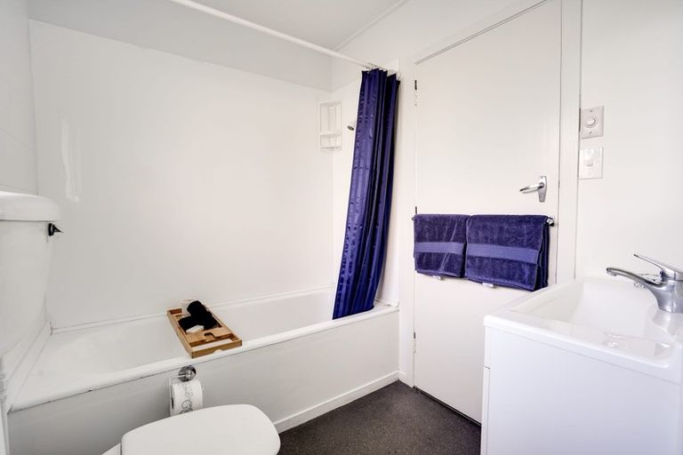 Photo of property in 2/128 Hastings Street East, Sydenham, Christchurch, 8023