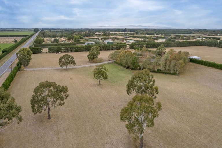 Photo of property in 2183 South Eyre Road, Eyrewell, Rangiora, 7476