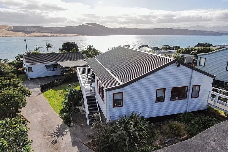 Photo of property in 48 Taumatawiwi Street, Opononi, Kaikohe, 0473