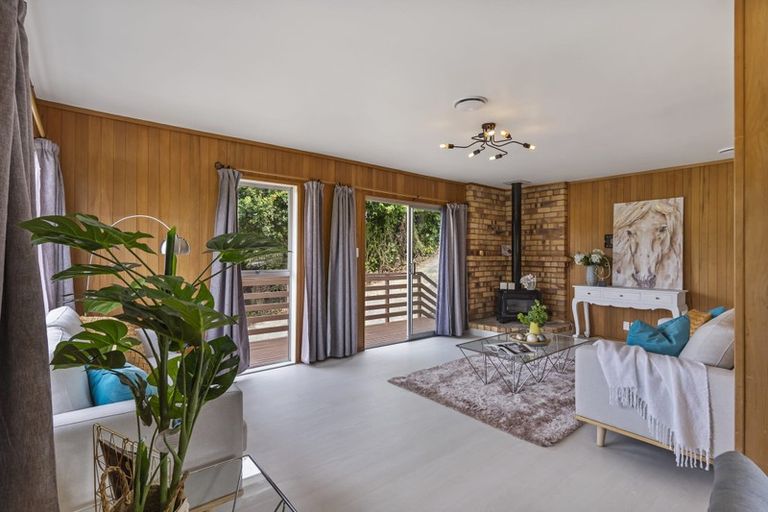 Photo of property in 1/65 Girrahween Drive, Totara Vale, Auckland, 0629