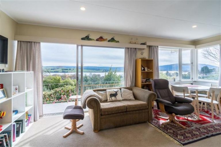 Photo of property in 25 Nore Street, Waihola, Milton, 9073