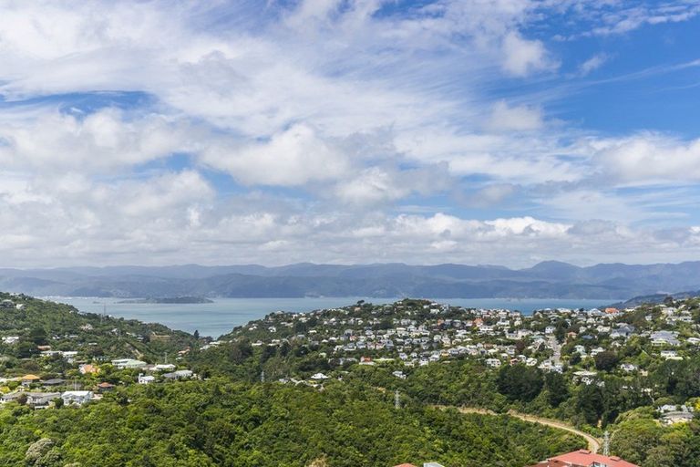 Photo of property in 42 Downing Street, Crofton Downs, Wellington, 6035