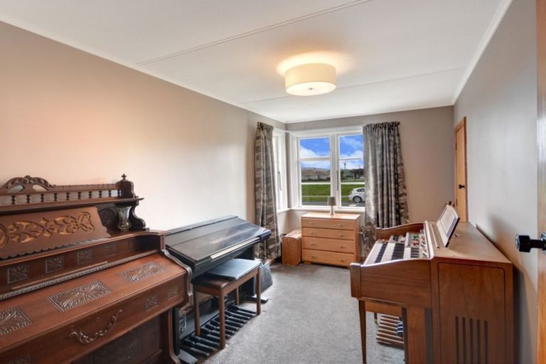 Photo of property in 12 Harlech Street, Oamaru North, Oamaru, 9400