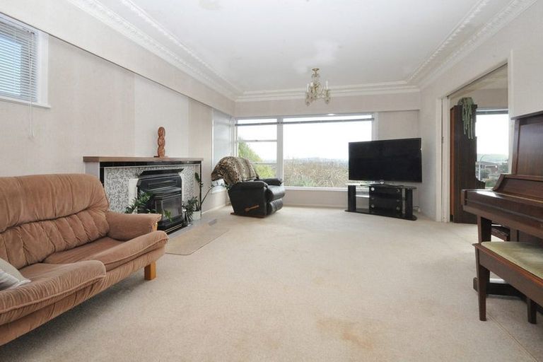 Photo of property in 28 Grassways Avenue, Pakuranga, Auckland, 2010