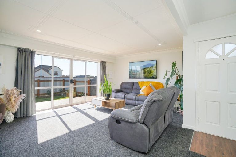 Photo of property in 6 Oteramika Road, Rockdale, Invercargill, 9812