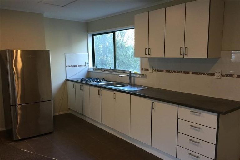 Photo of property in 553b East Coast Road, Browns Bay, Auckland, 0630