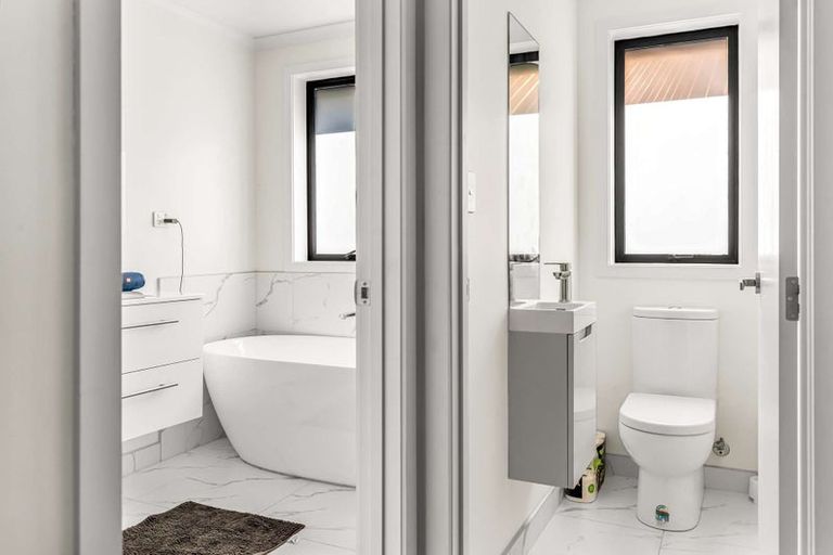 Photo of property in 28 Inuwai Street, Glenview, Hamilton, 3206