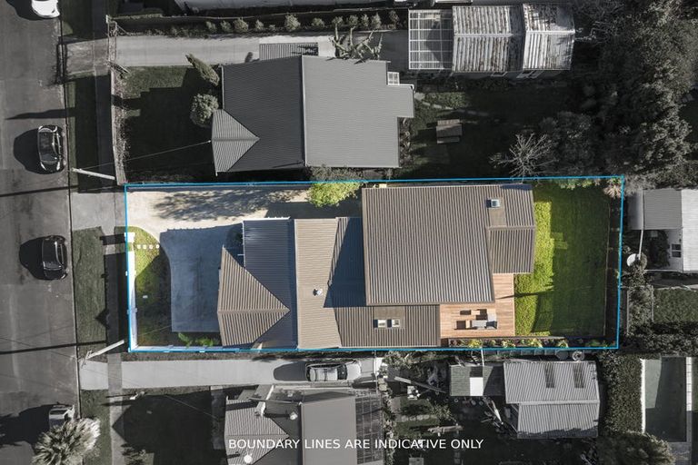 Photo of property in 8 Creamer Avenue, Belmont, Auckland, 0622