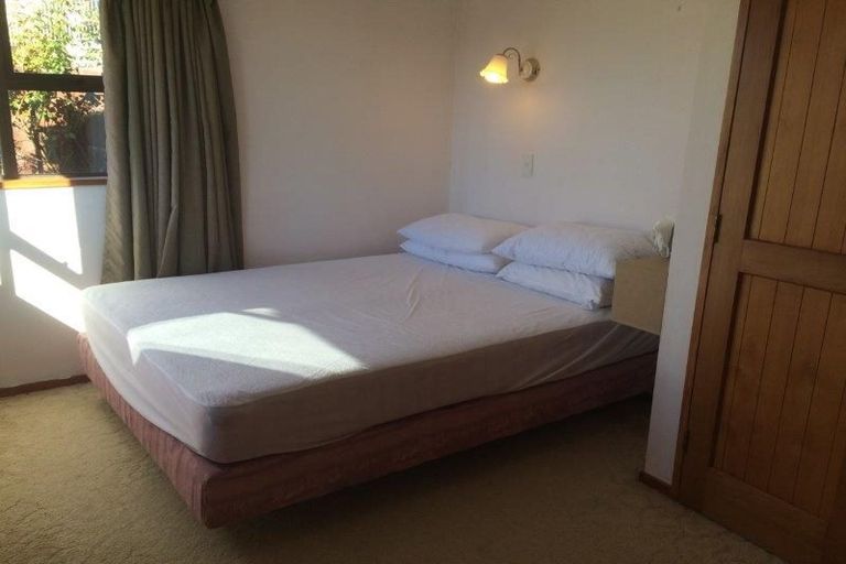 Photo of property in 8 Kennedy Crescent, Wanaka, 9305