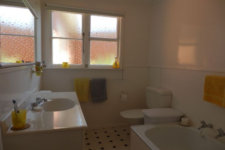 Photo of property in 82 Point Bush Road, Waimate, 7979