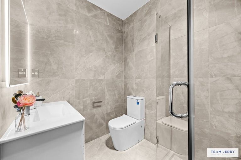 Photo of property in 42 Oopunga Road, Pukekohe, 2120