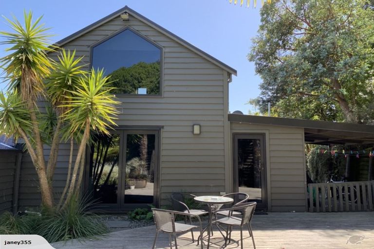 Photo of property in 24 Bridle Path Road, Heathcote Valley, Christchurch, 8022