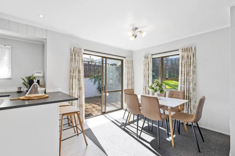 Photo of property in 2/40 Gills Avenue, Papakura, 2110