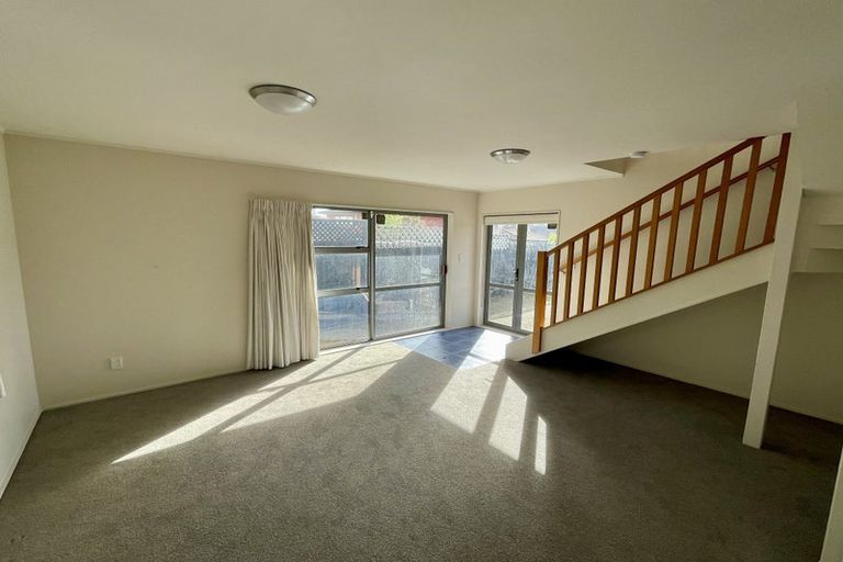 Photo of property in 3/8 Solana Court, Botany Downs, Auckland, 2010