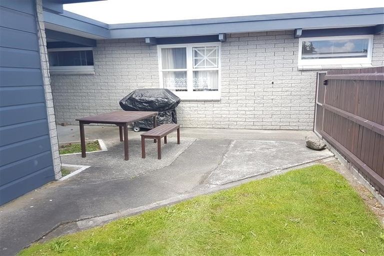 Photo of property in 8 Ajax Place, Highbury, Palmerston North, 4412